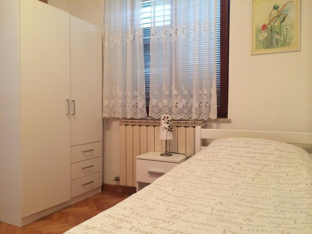 Apartments Kolorcek อิซอลา ภายนอก รูปภาพ